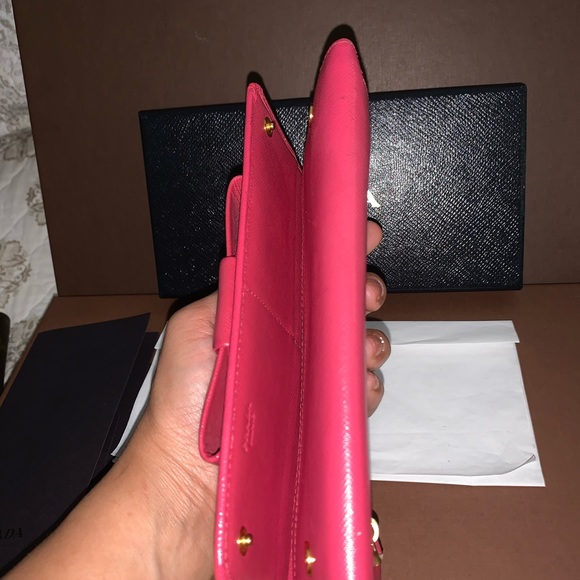 PRADA Saffiano ๐ฏ Authentic pink wallet - Picture 11 of 13